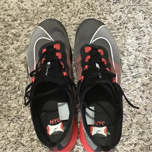 Nike Vapor Weave New York City tennis shoes size 11 red and black - Picture 4 of 4